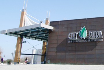 Mai mulţi minori au furat haine din City Park Mall